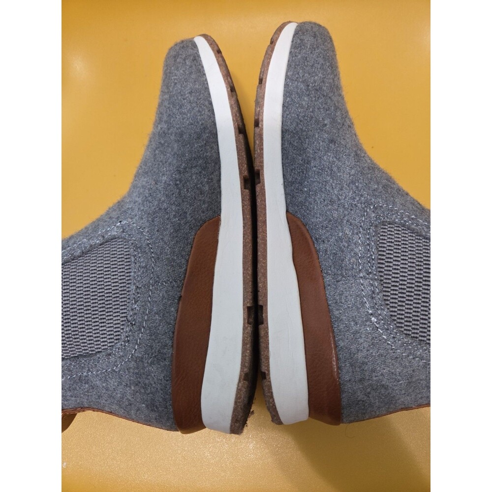 b.o.c. Gray Felt Chelsea Sneaker Booties Plaid Lined Women’s 9.5” Insole - Picture 7 of 9